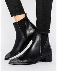 Женские черные кожаные ботинки от Bronx