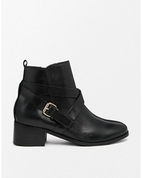 Женские черные кожаные ботинки от Carvela