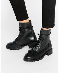 Женские черные кожаные ботинки от Pieces