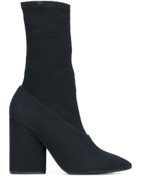 Женские черные кожаные ботинки от Yeezy