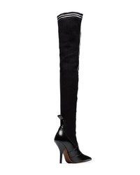Черные кожаные ботфорты от Fendi