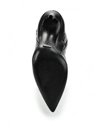 Черные кожаные ботфорты от Schutz