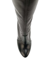 Черные кожаные ботфорты от Casadei