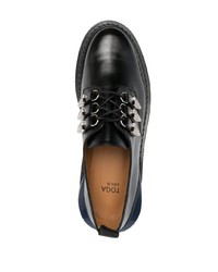 Черные кожаные массивные туфли дерби от Toga Virilis