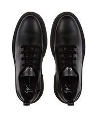 Черные кожаные массивные туфли дерби от Giuseppe Zanotti