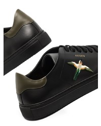 Мужские черные кожаные низкие кеды с вышивкой от Axel Arigato