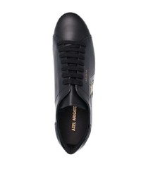 Мужские черные кожаные низкие кеды с вышивкой от Axel Arigato