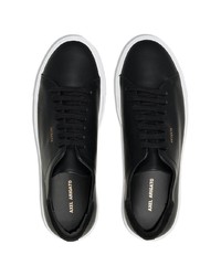 Мужские черные кожаные низкие кеды от Axel Arigato