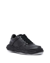 Мужские черные кожаные низкие кеды от Maison Mihara Yasuhiro