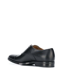 Черные кожаные оксфорды от Scarosso