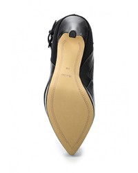 Черные кожаные полусапоги от Bata