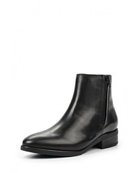 Черные кожаные полусапоги от Bata