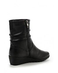 Черные кожаные полусапоги от Caprice