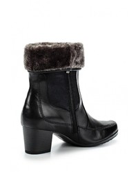 Черные кожаные полусапоги от Caprice