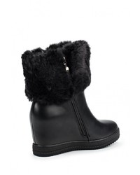 Черные кожаные полусапоги от Donna Moda