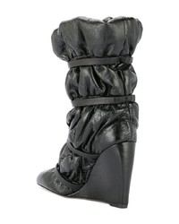 Черные кожаные полусапоги от Stuart Weitzman