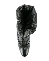 Черные кожаные полусапоги от Stuart Weitzman