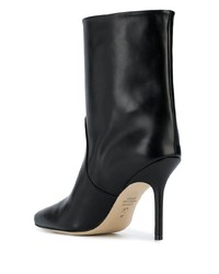 Черные кожаные полусапоги от Stuart Weitzman