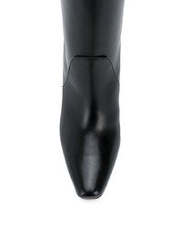 Черные кожаные полусапоги от Stuart Weitzman