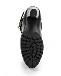 Черные кожаные полусапоги от Flyfor