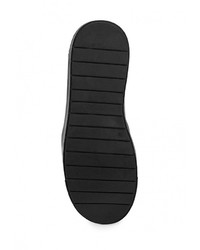 Черные кожаные полусапоги от Flyfor