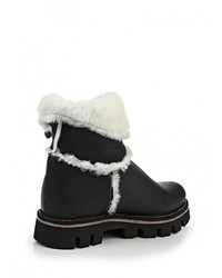 Черные кожаные полусапоги от Loriblu