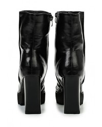 Черные кожаные полусапоги от LOST INK