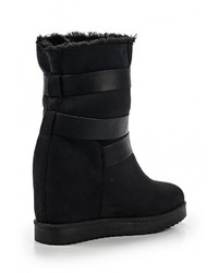 Черные кожаные полусапоги от Queen Vivi