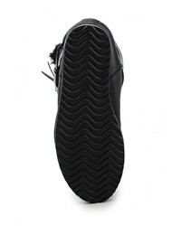 Черные кожаные полусапоги от Queen Vivi