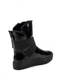 Черные кожаные полусапоги от Springway