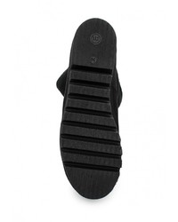 Черные кожаные полусапоги от Vitacci