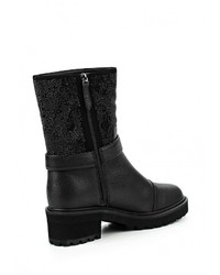 Черные кожаные полусапоги от Vitacci