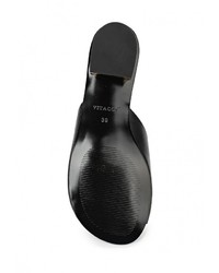 Черные кожаные сабо от Vitacci
