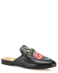 Черные кожаные сандалии на плоской подошве с цветочным принтом