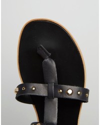 Черные кожаные сандалии на плоской подошве с шипами от Faith