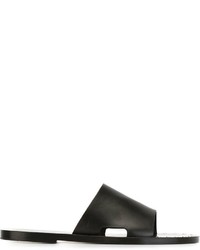 Черные кожаные сандалии на плоской подошве с шипами от Veronique Branquinho