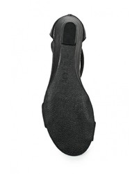Черные кожаные сандалии на плоской подошве от Benini