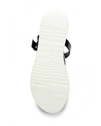 Черные кожаные сандалии на плоской подошве от Betsy