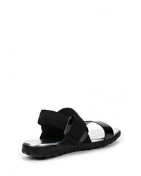 Черные кожаные сандалии на плоской подошве от Renda