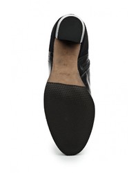 Черные кожаные сапоги от Bata