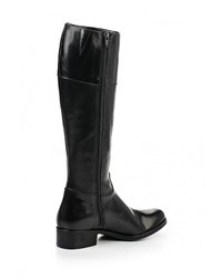 Черные кожаные сапоги от Bata