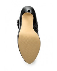 Черные кожаные сапоги от Call it SPRING