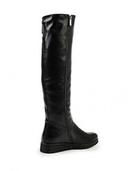 Черные кожаные сапоги от Carlo Bellini