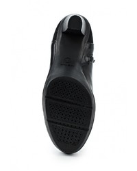 Черные кожаные сапоги от Geox