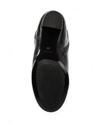 Черные кожаные сапоги от Lisette