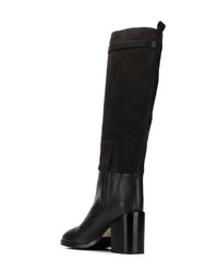 Черные кожаные сапоги от Stuart Weitzman