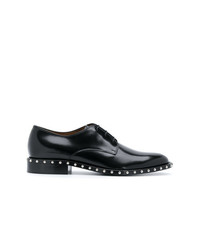 Черные кожаные туфли дерби с шипами от Givenchy
