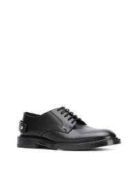 Черные кожаные туфли дерби с шипами от Valentino Garavani