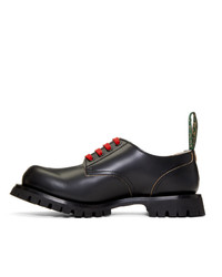 Черные кожаные туфли дерби от Gucci