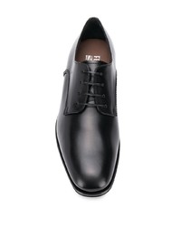 Черные кожаные туфли дерби от Salvatore Ferragamo